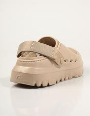 CHANCLAS UGG PEAKMOD 1166912 en color Beige