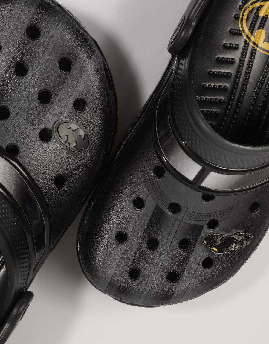 CHANCLAS CROCS BATMAN en color Negro
