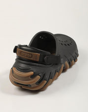 ZUECOS CROCS ECHO GUM BLACK 211675 en color Negro