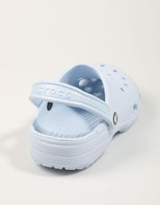 ZUECOS CROCS CLASSIC BLUE FROST 10001 en color Azul marino