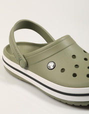 ZUECOS CROCS CROCBAND CARGO 11016 en color Kaki