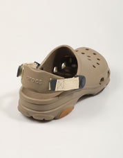 ZUECOS CROCS ALL TERRAIN KHAKI 206340 en color Kaki