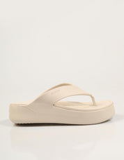 SANDALIAS CROCS GETAWAY PLATFORM STUCCO 209410 en color Beige