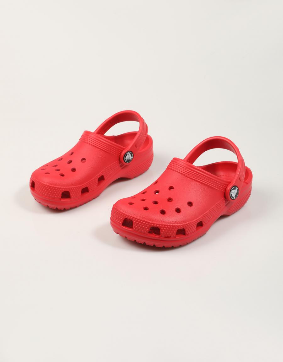 ZUECOS CROCS CLASSICS CLOG VARSITY RED 206991 en color Rojo