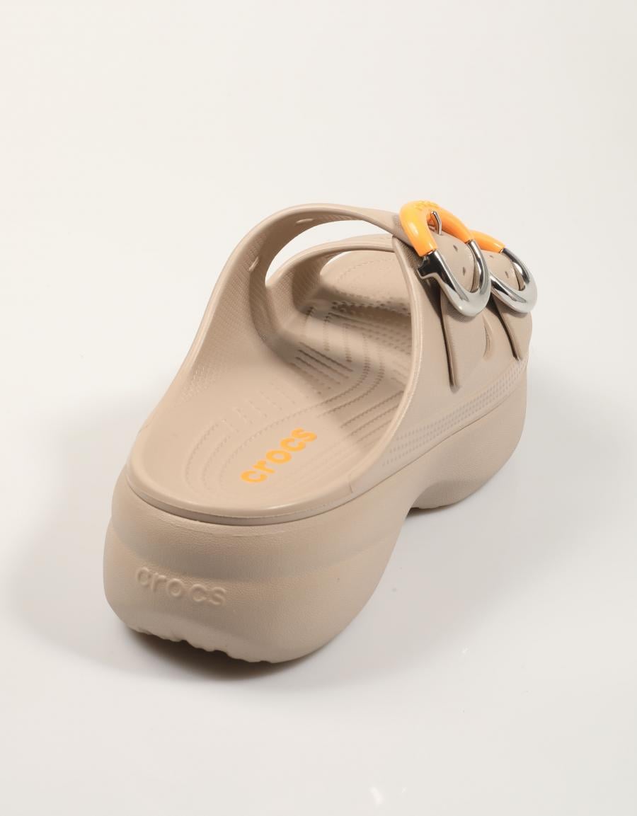 ZUECOS CROCS SAT PLATFORM BUCKLE DULCE 213246 en color Taupe