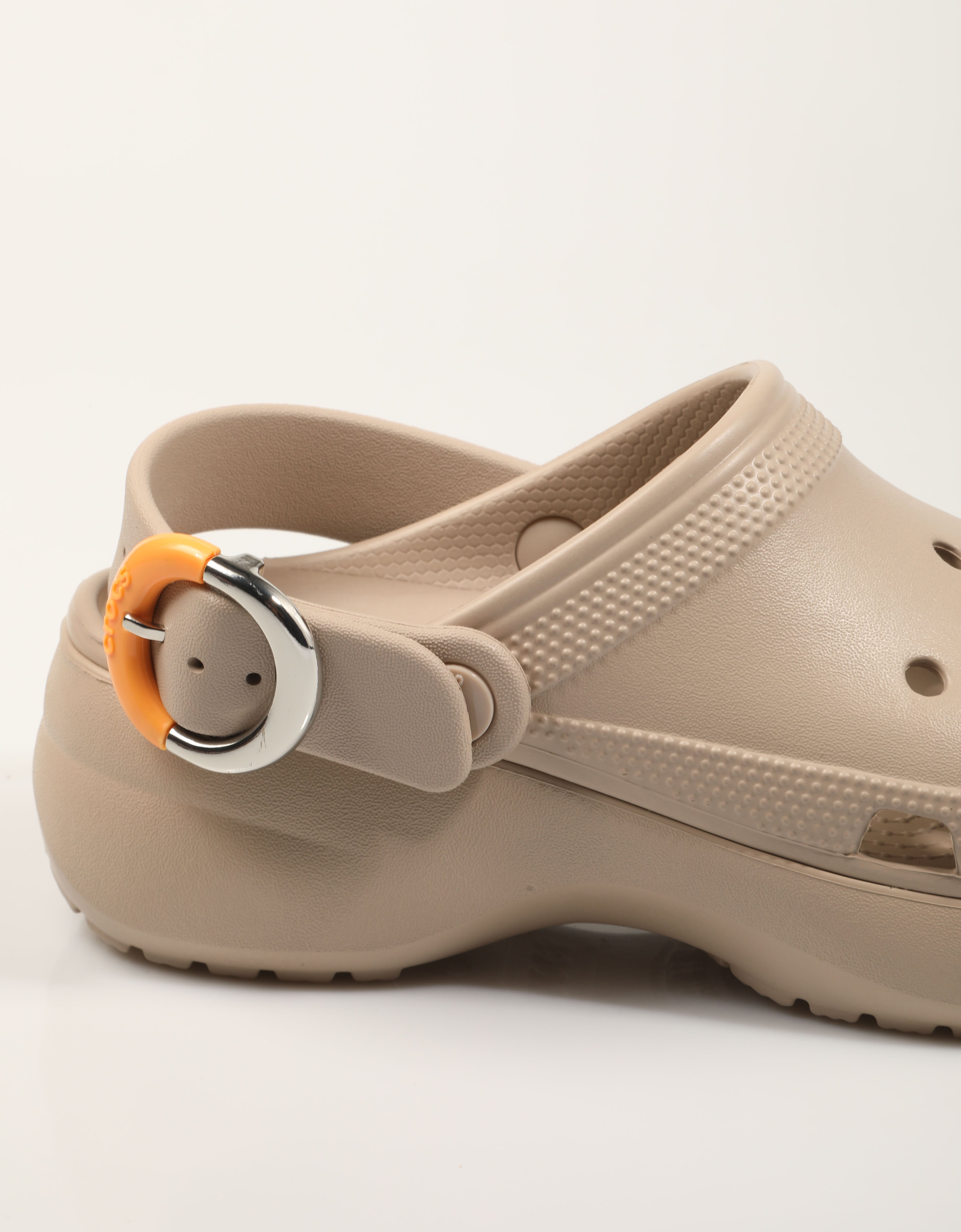 CROCS CLASSIC PLAT.BUCKLE DULCE 213230 90432