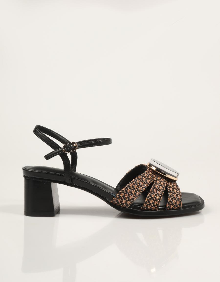 SANDALIAS NOA HARMON 10287 en color Negro
