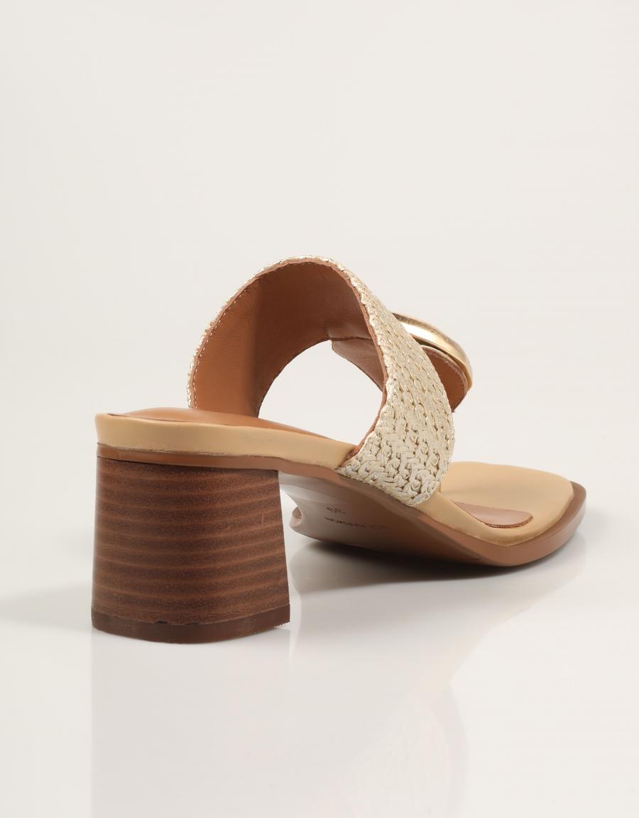 SANDALIAS NOA HARMON 9971 en color Oro