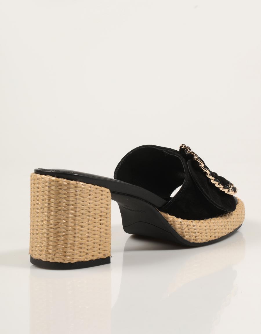 SANDALIAS NOA HARMON 10305P en color Negro