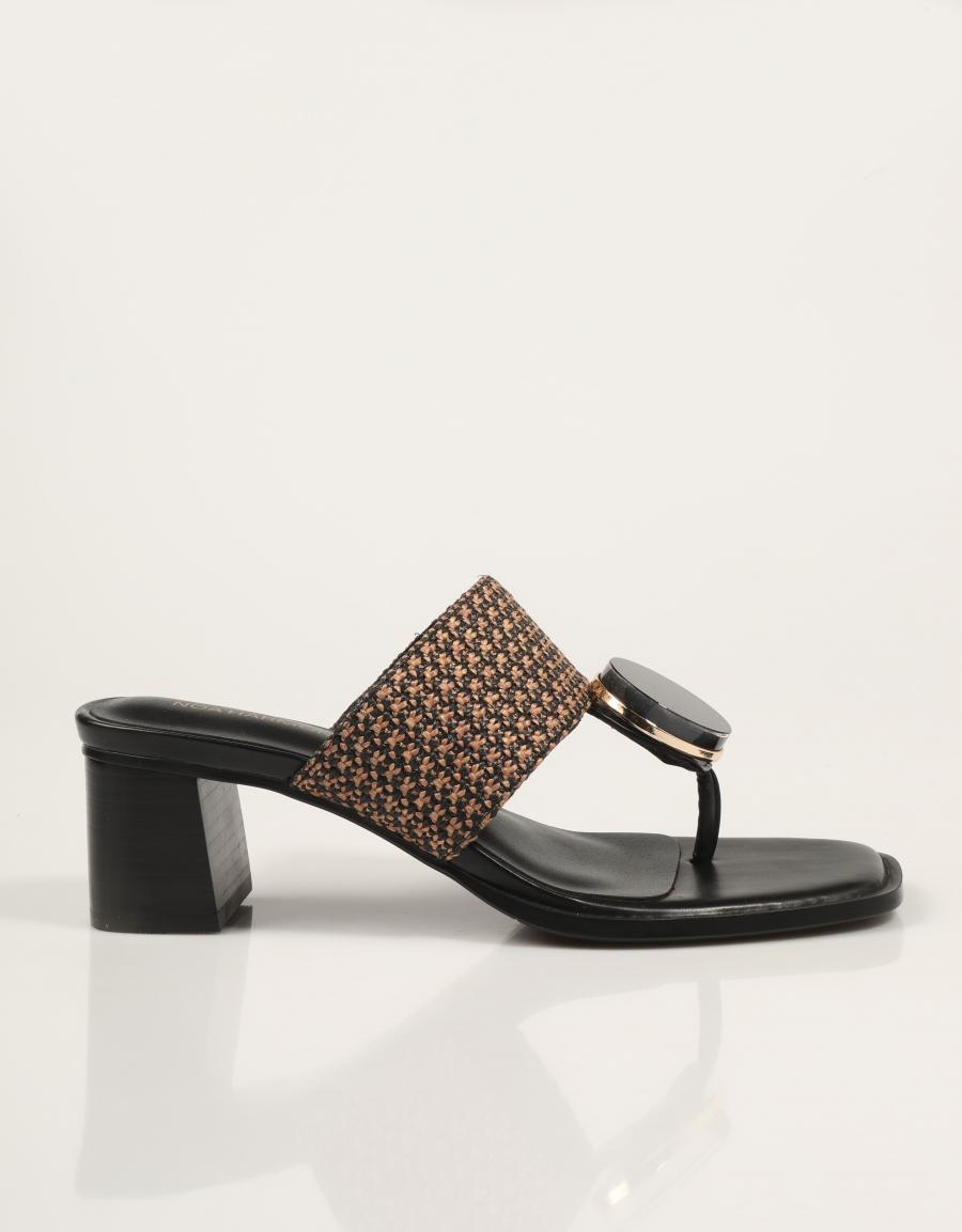 SANDALIAS NOA HARMON 10286 en color Negro