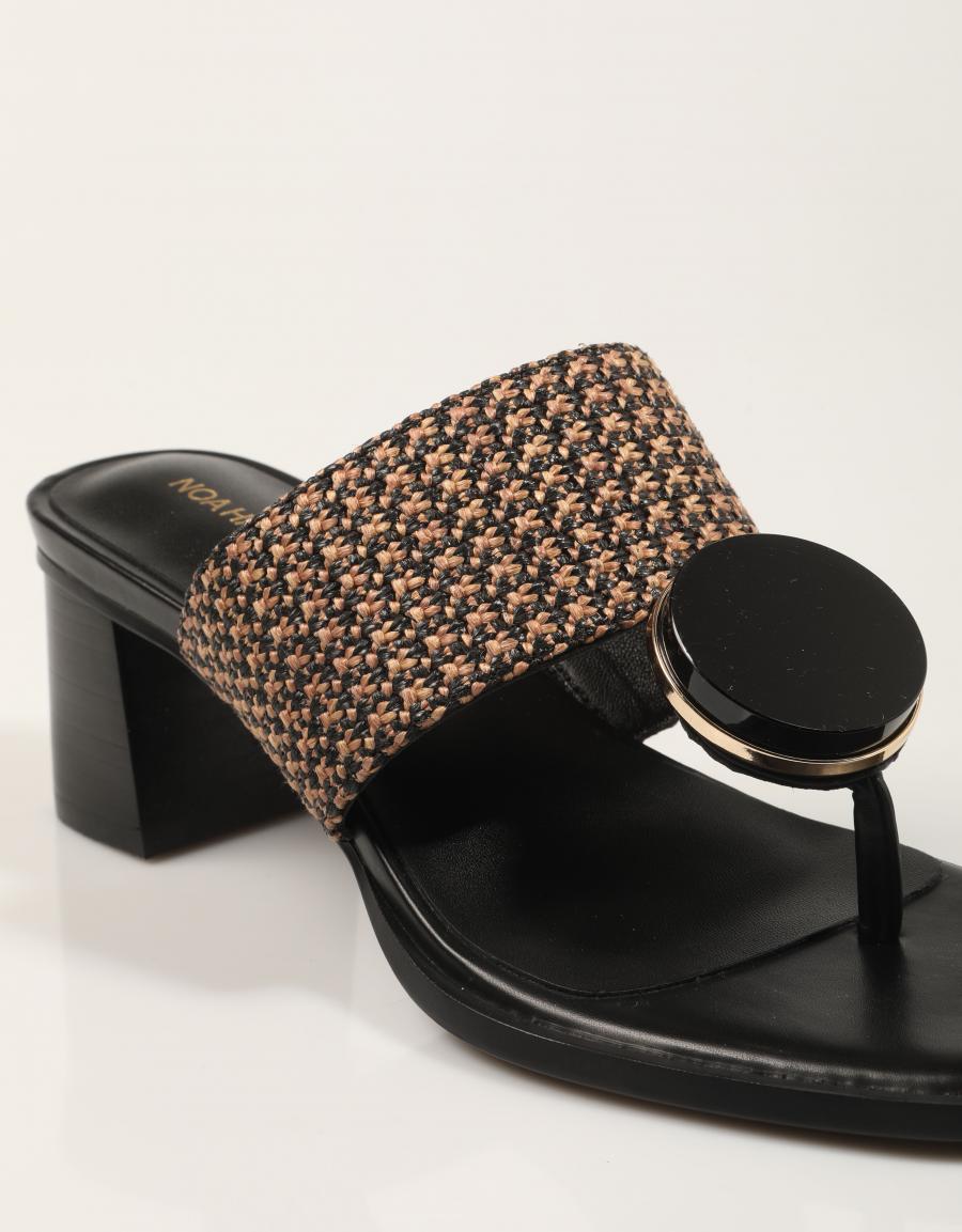 SANDALIAS NOA HARMON 10286 en color Negro