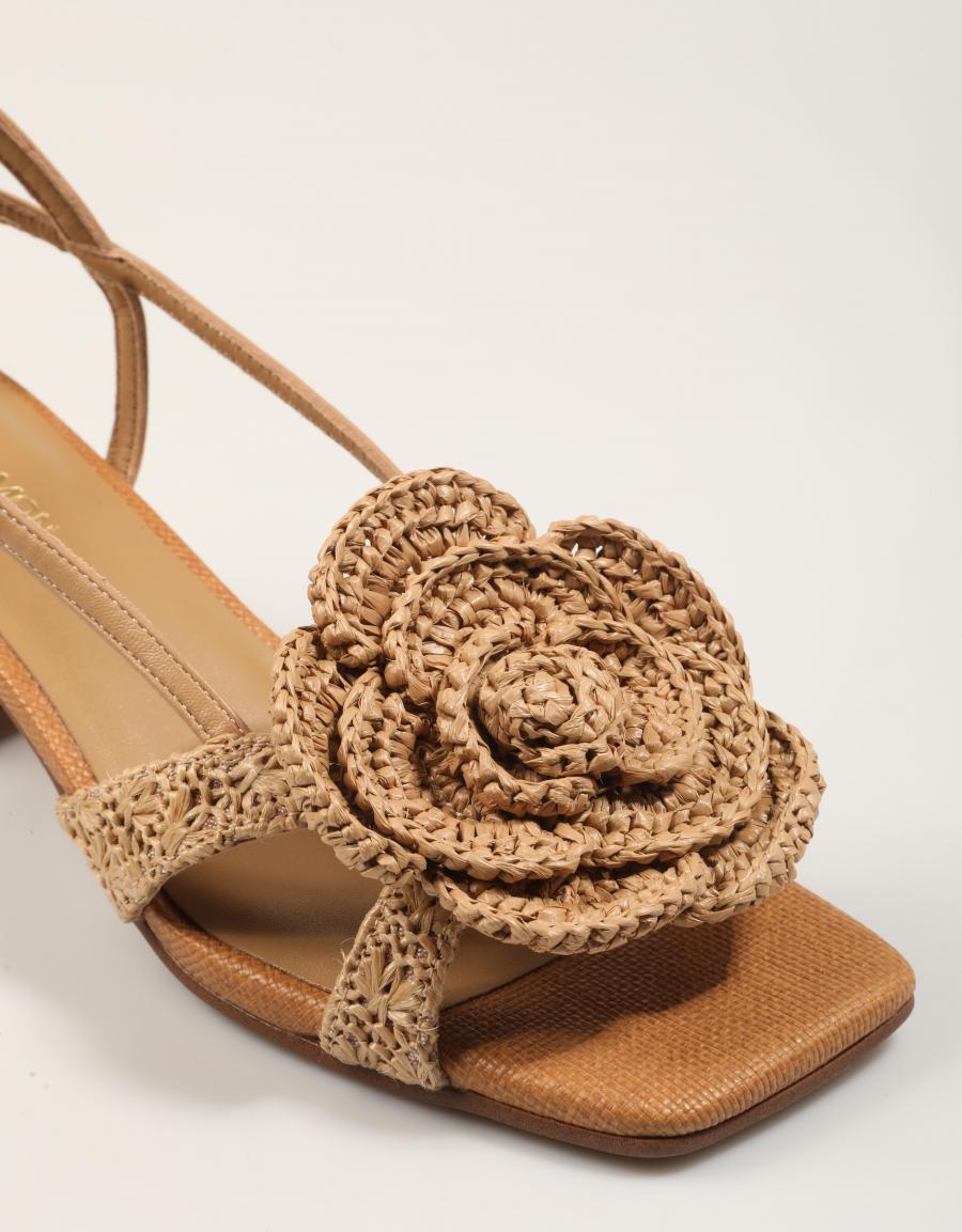 SANDALIAS NOA HARMON 10017 en color Beige