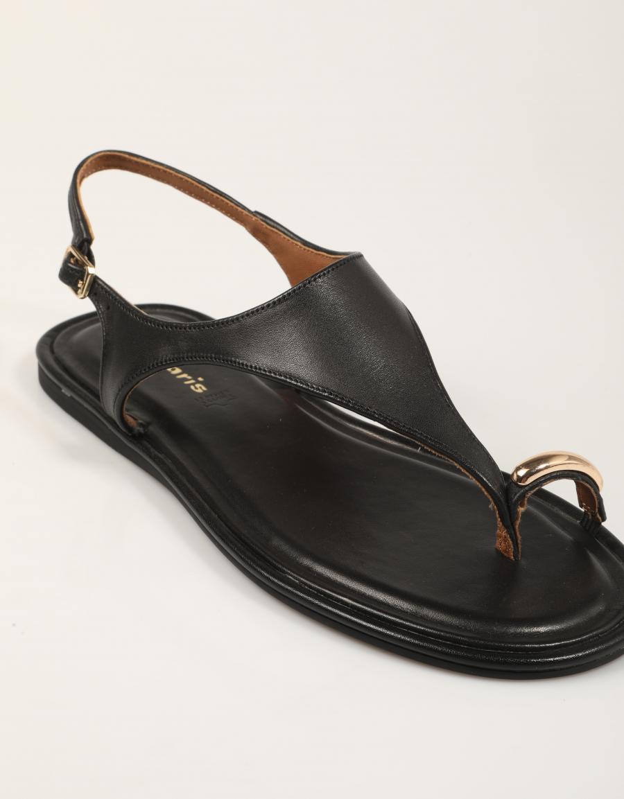 SANDALIAS TAMARIS SANDALIA DEDO BLACK en color Negro