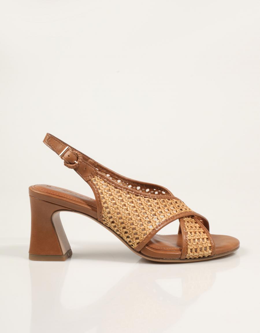 SANDALIAS TAMARIS SANDALIA RAFIA COGNAC en color Cuero