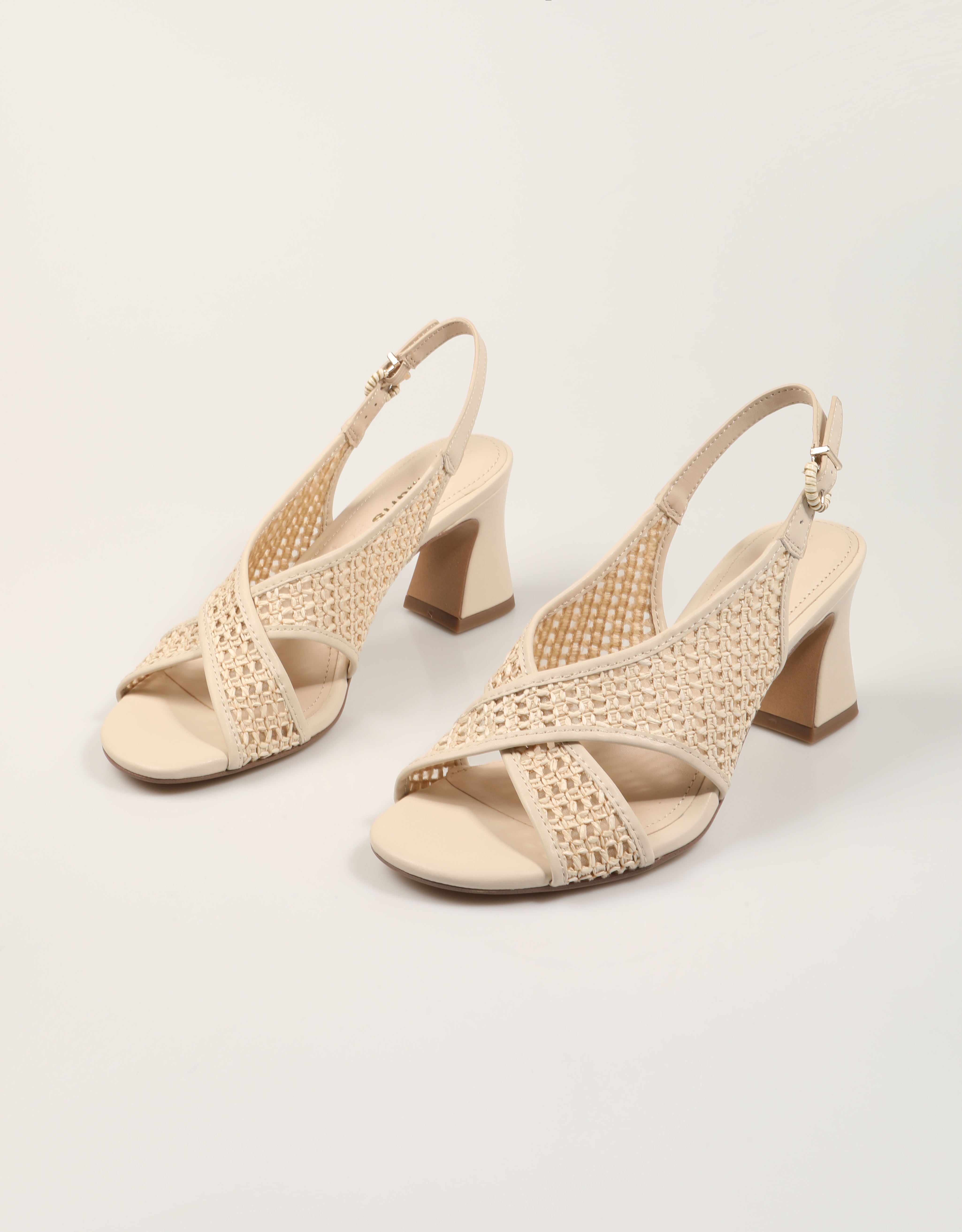 TAMARIS SANDALIA RAFIA IVORY 90485