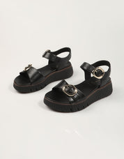 SANDALIAS TAMARIS CONFORT SANDALIA HEBILLAS BLACK en color Negro