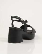 SANDALIAS REFRESH SANDALIA NEGRO 175251 en color Negro