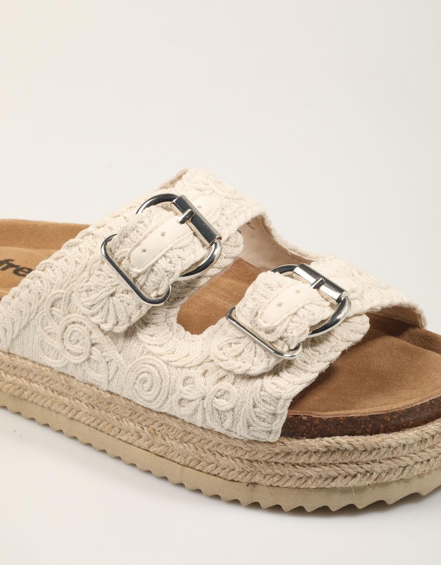 SANDALIAS REFRESH BIO TEJIDO BEIGE en color Hielo
