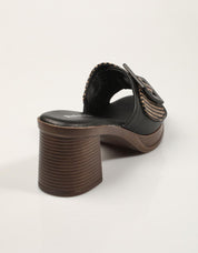 SANDALIAS REFRESH PALA HEBILLA NEGRO en color Negro