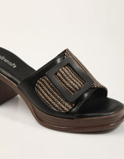 SANDALIAS REFRESH PALA HEBILLA NEGRO en color Negro