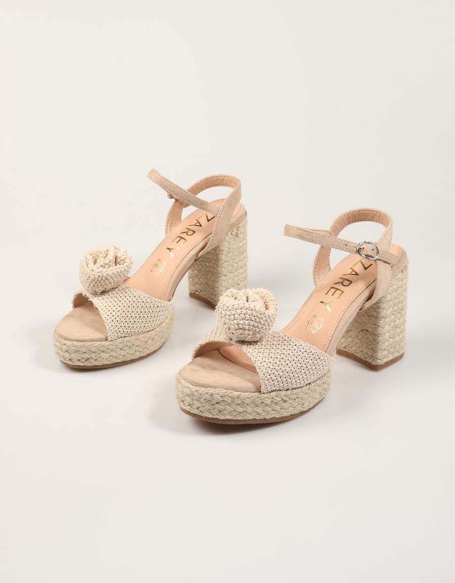 SANDALIAS AZAREY SANDALIA BEIGE en color Beige