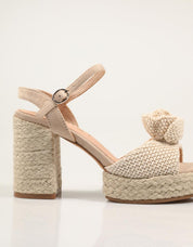 SANDALIAS AZAREY SANDALIA BEIGE en color Beige