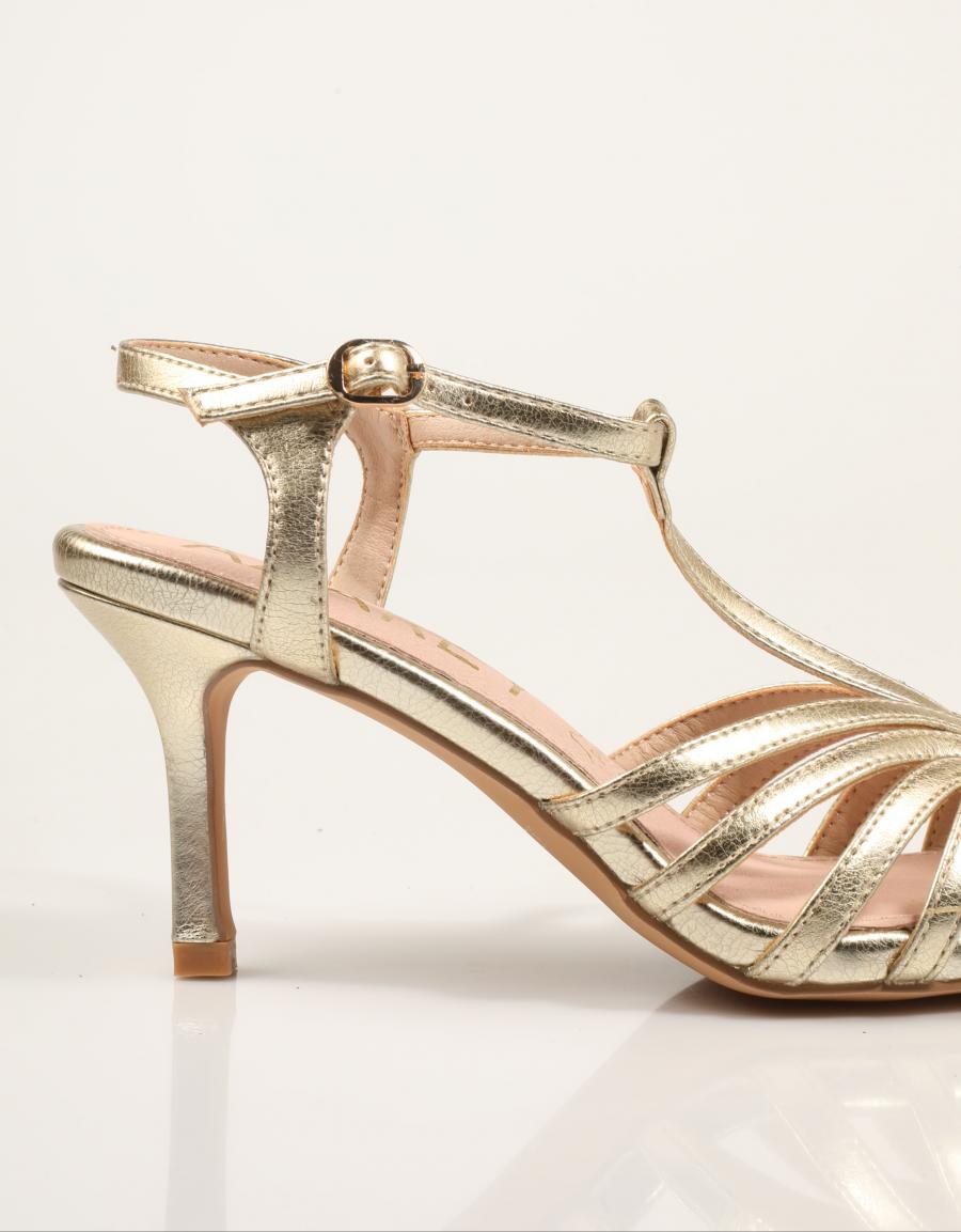SANDALIAS AZAREY SANDALIA GOLD en color Oro