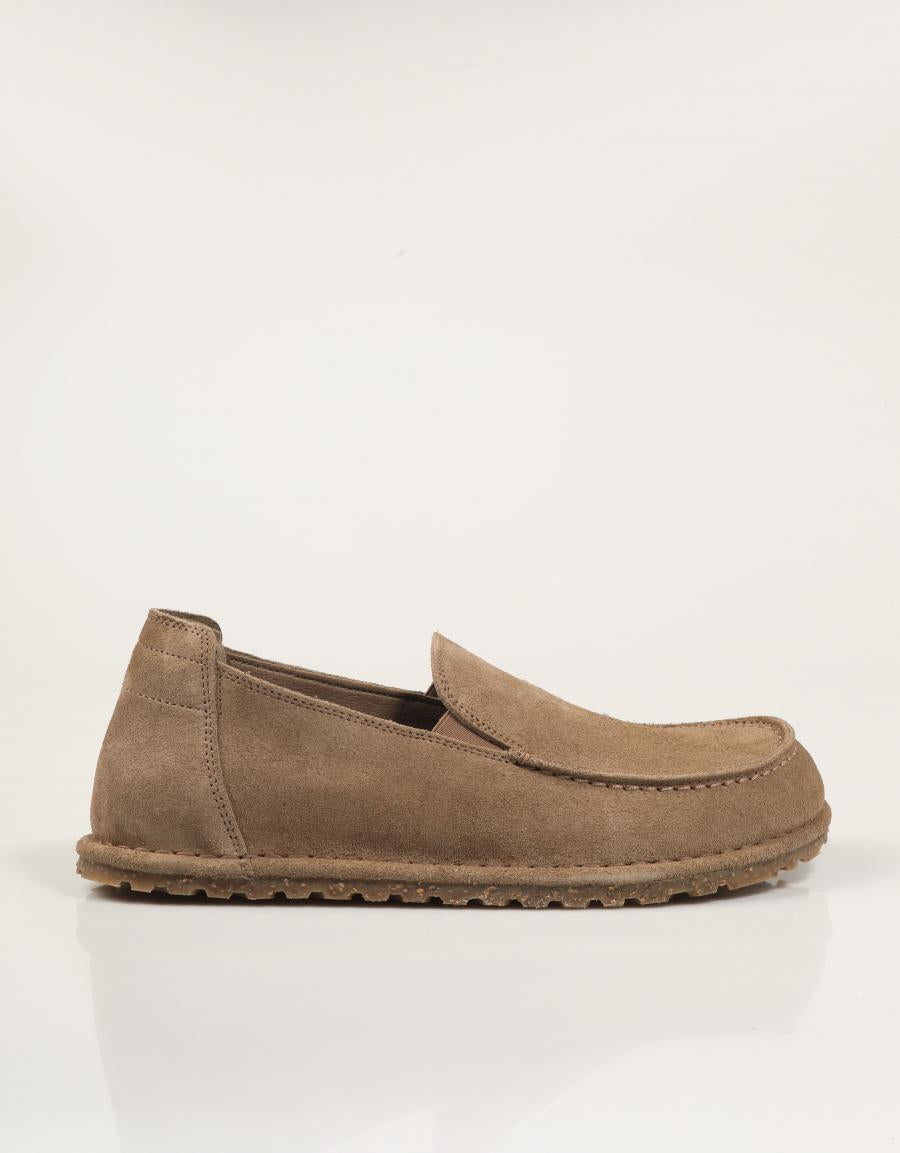 ZAPATOS SPORT BIRKENSTOCK UTTI SLIP ON GRAY TAUPE 1027494 en color Taupe