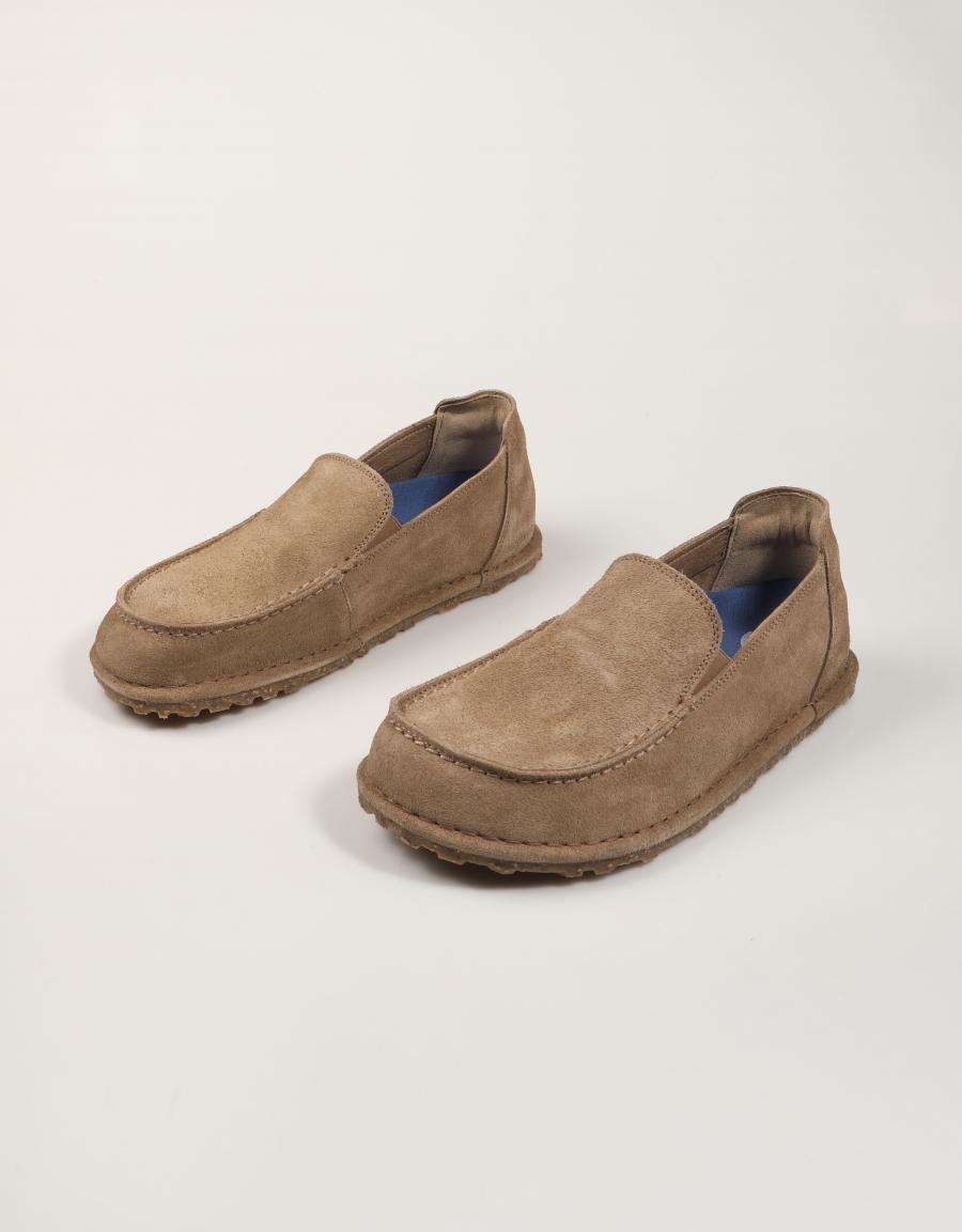 ZAPATOS SPORT BIRKENSTOCK UTTI SLIP ON GRAY TAUPE 1027494 en color Taupe