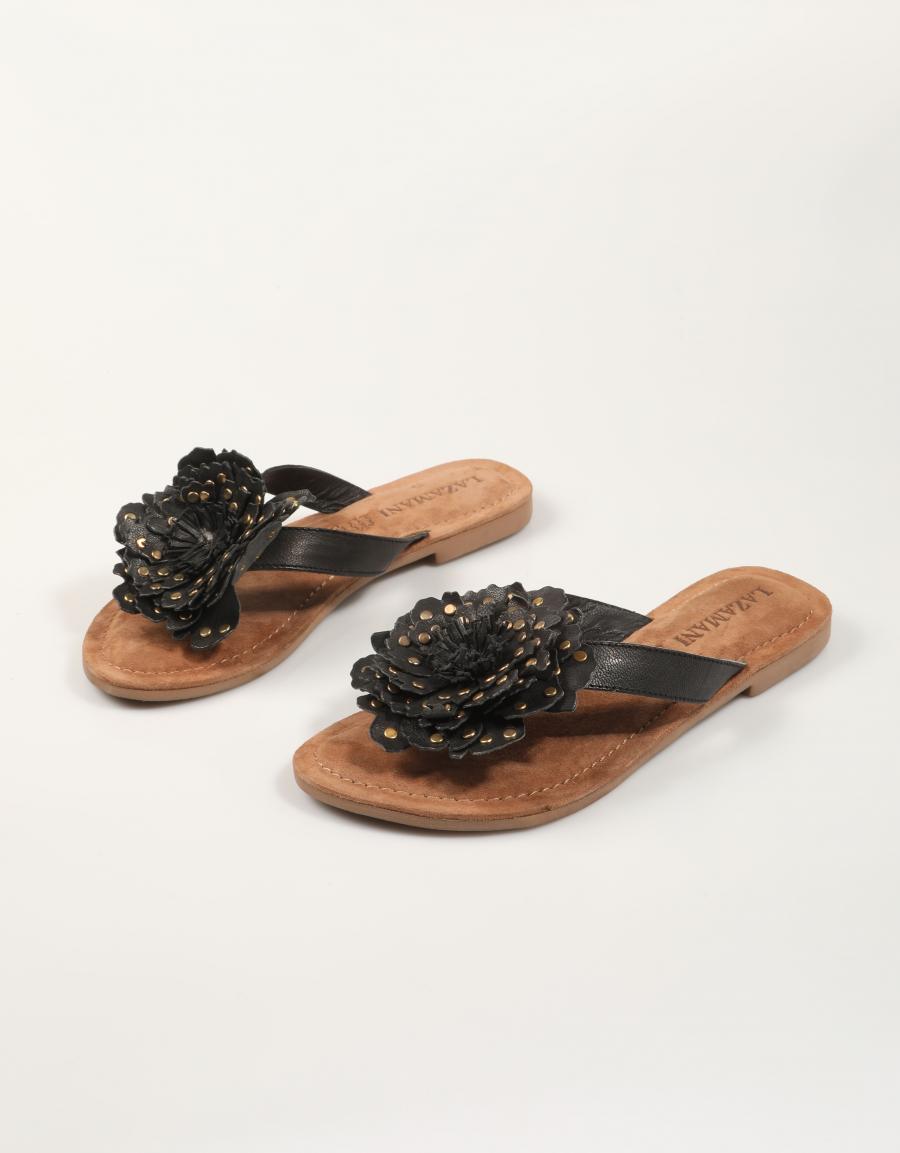 SANDALIAS LAZAMANI KIRA FLOWER STUDS BLACK en color Beige