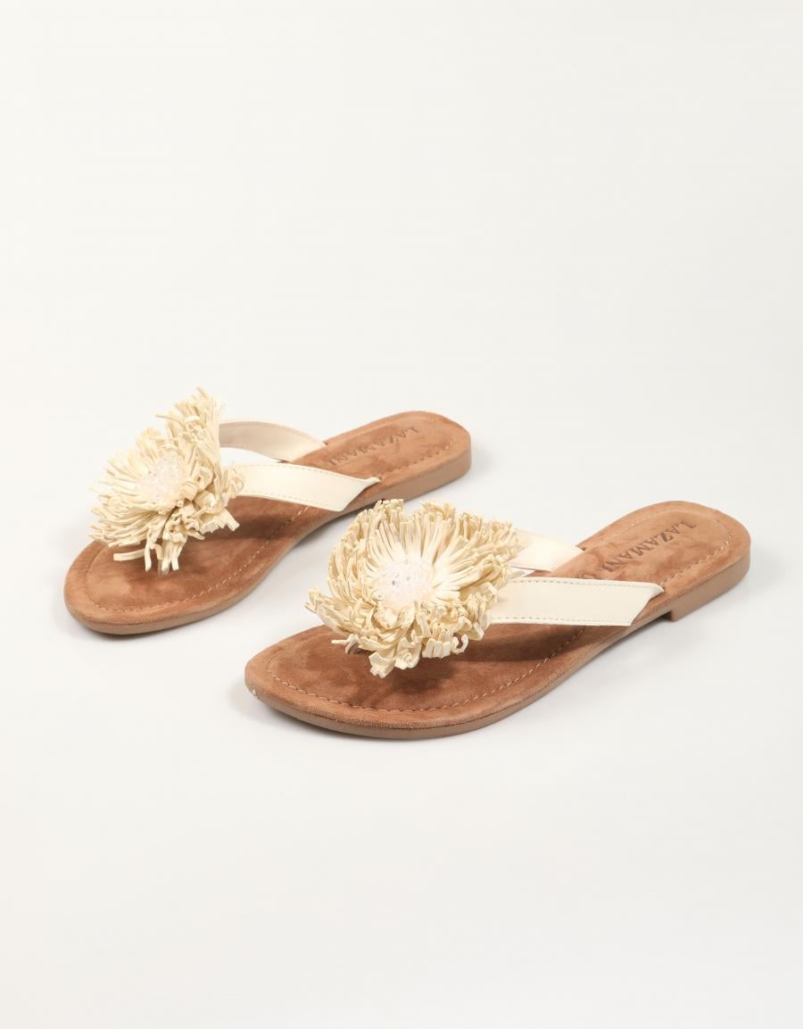 SANDALIAS LAZAMANI ROZA FLOWER OFF WHITE en color Beige