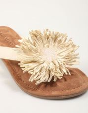 SANDALIAS LAZAMANI ROZA FLOWER OFF WHITE en color Beige
