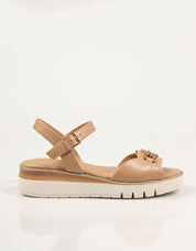 SANDALIAS LA REPO SANDALIA CAMEL en color Cuero