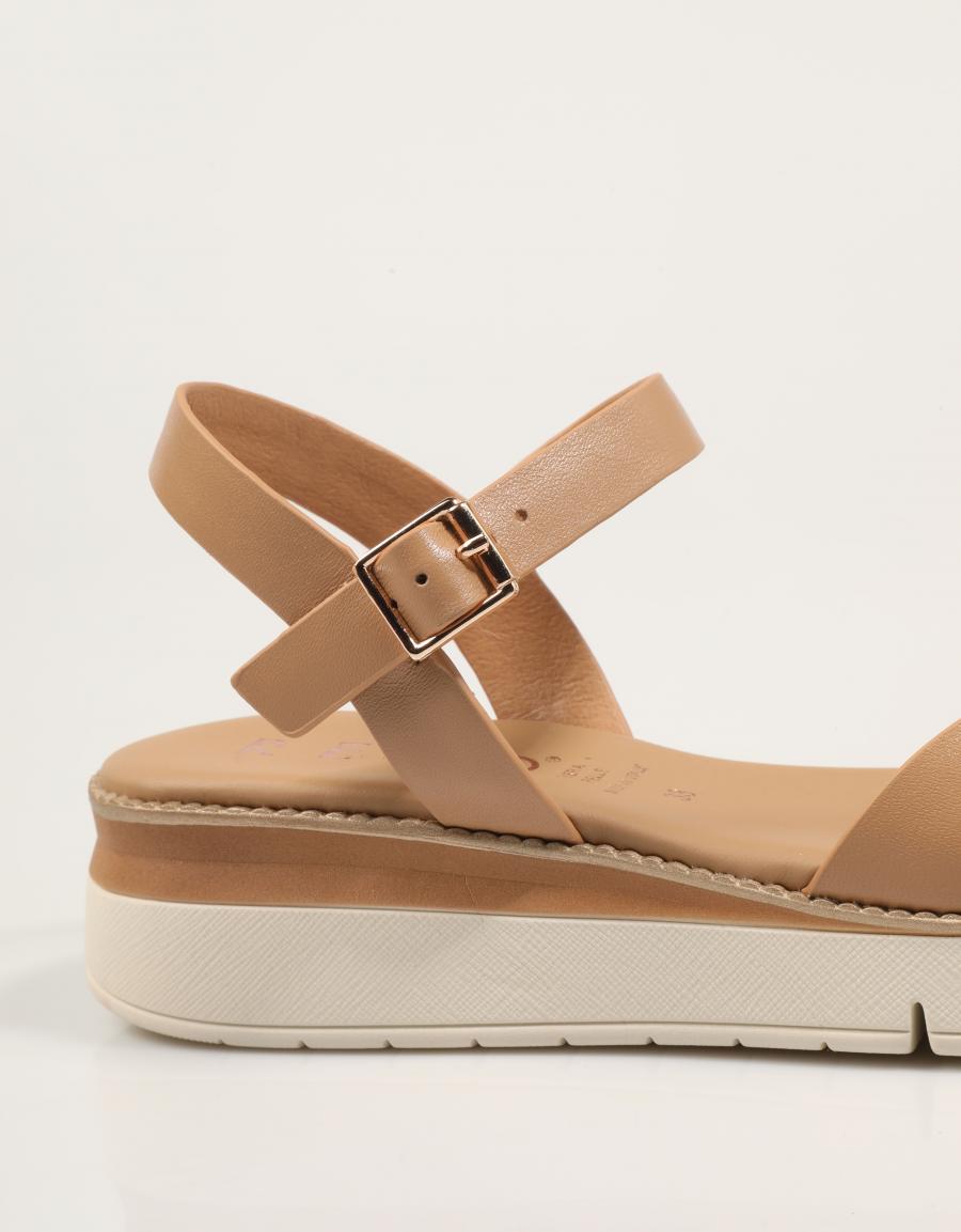 SANDALIAS LA REPO SANDALIA CAMEL en color Cuero