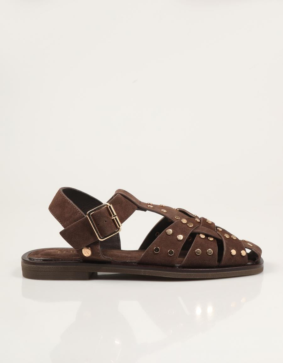 SANDALIAS TOP 3 ROMANA TACHAS MOKA en color Marron