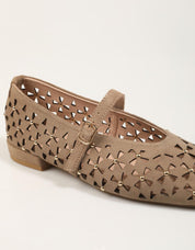 ZAPATOS SPORT TOP 3 BAILARINA REMACHES CAPUCHINO en color Cuero