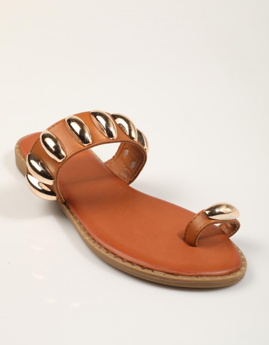 SANDALIAS EXE SANDALIA TAN en color Cuero