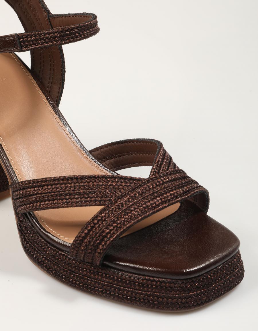 SANDALIAS EXE SANDALIA BROWN en color Marron