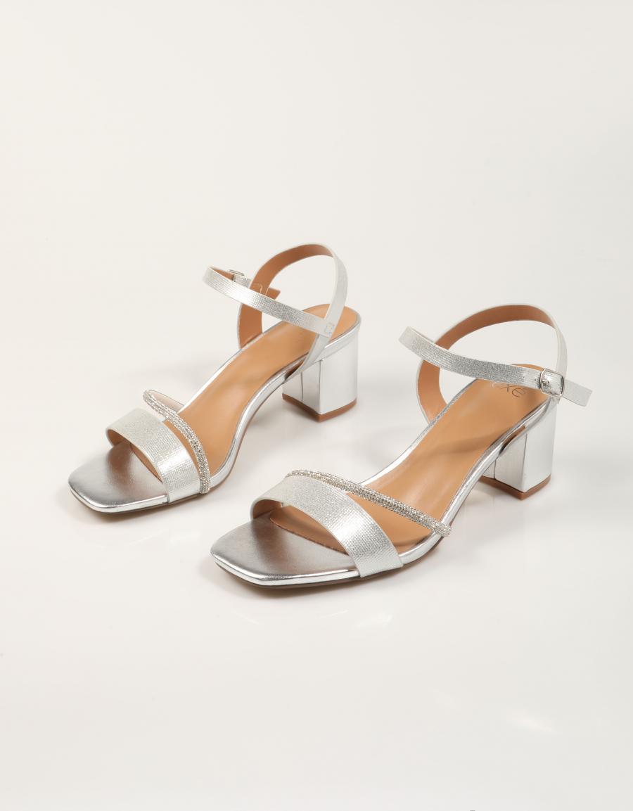 SANDALIAS EXE SANDALIA COGIDA SILVER en color Beige