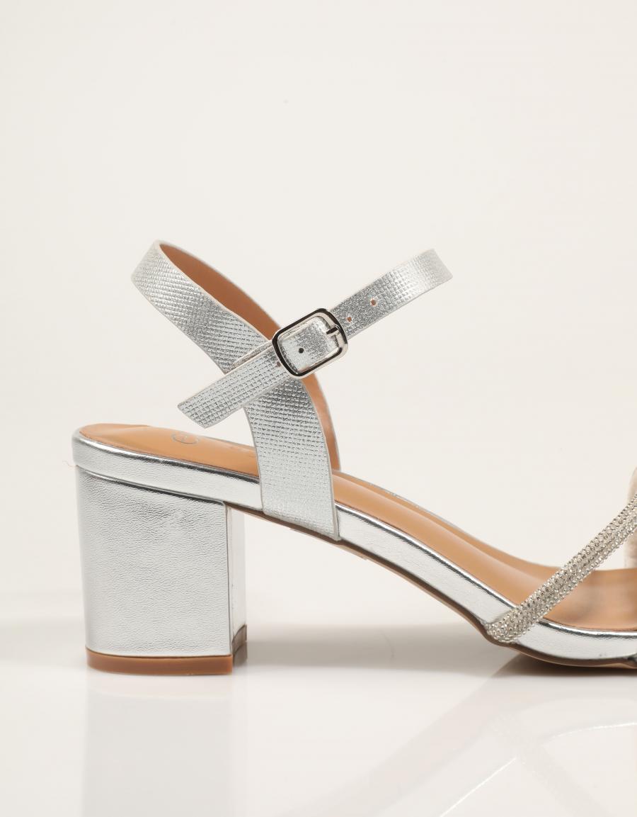 SANDALIAS EXE SANDALIA COGIDA SILVER en color Beige