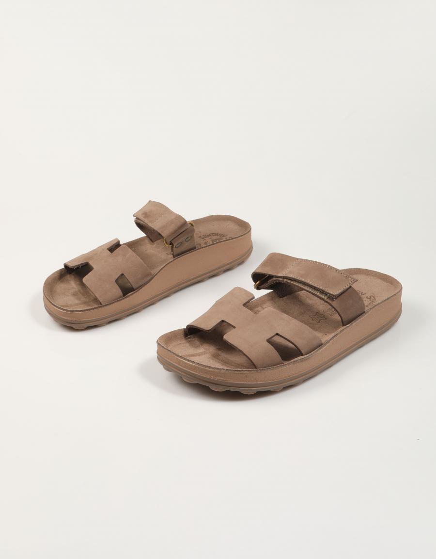 SANDALIAS FANTASY SANDALS BIANCA BROWN en color Taupe