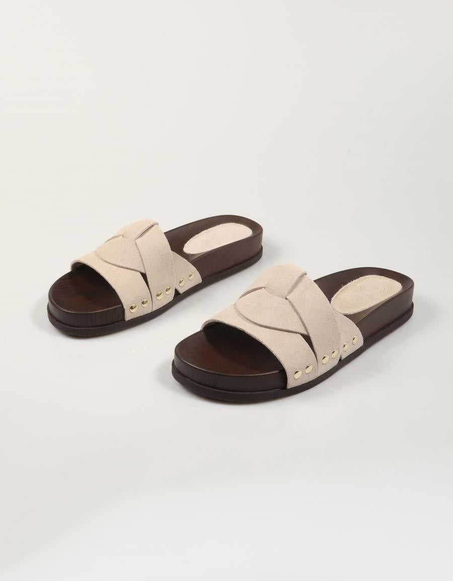 SANDALIAS CARMINA HILTON BIO PALA BEIGE en color Beige