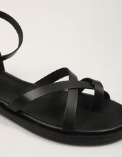 SANDALIAS PORRONET SANDALIA TIRAS NEGRO en color Negro