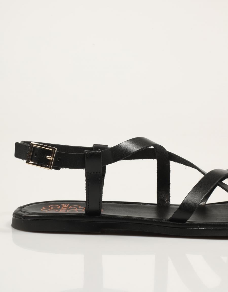SANDALIAS PORRONET SANDALIA TIRAS NEGRO en color Negro