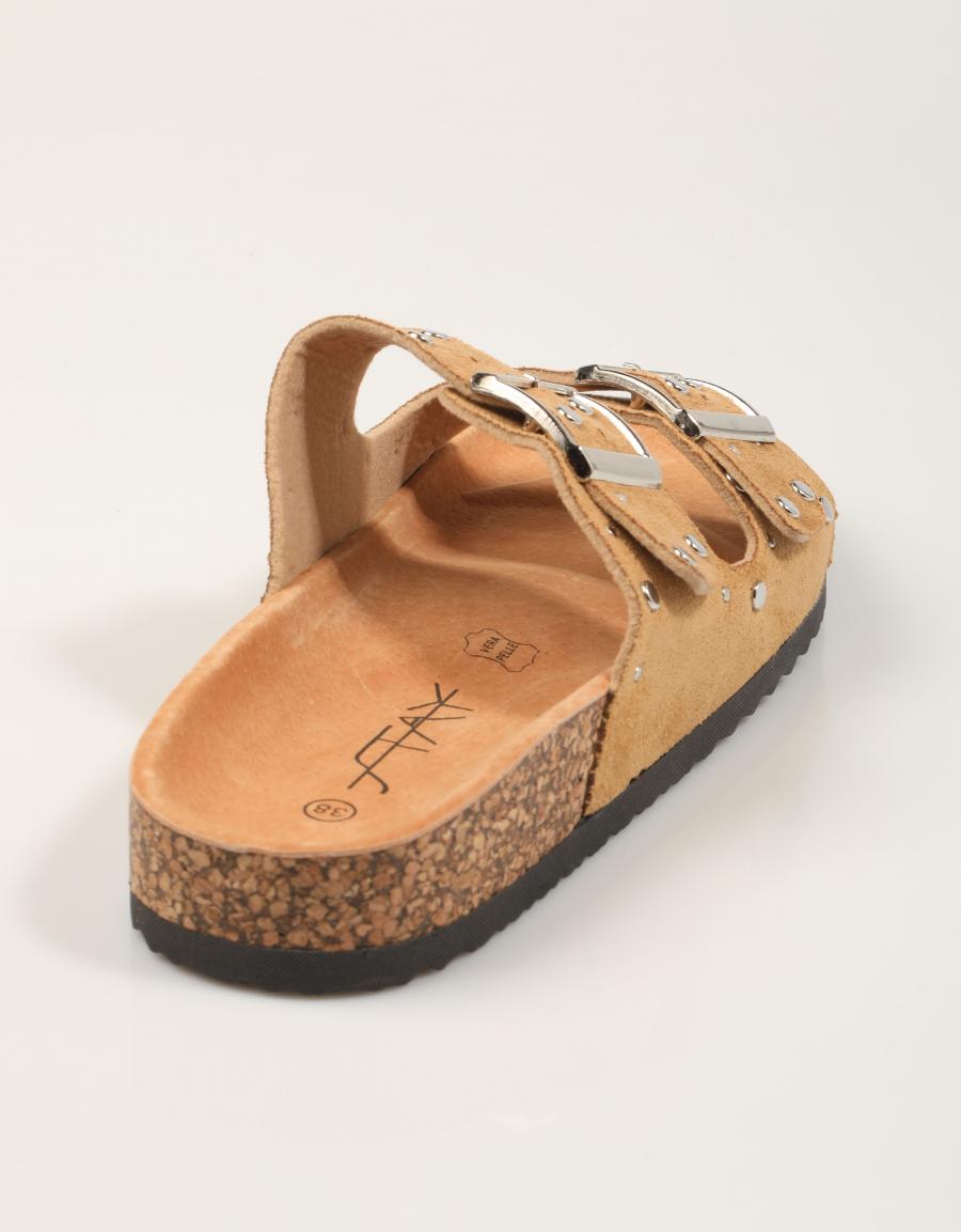 SANDALIAS STAY BIO REMACHES CAMEL en color Cuero