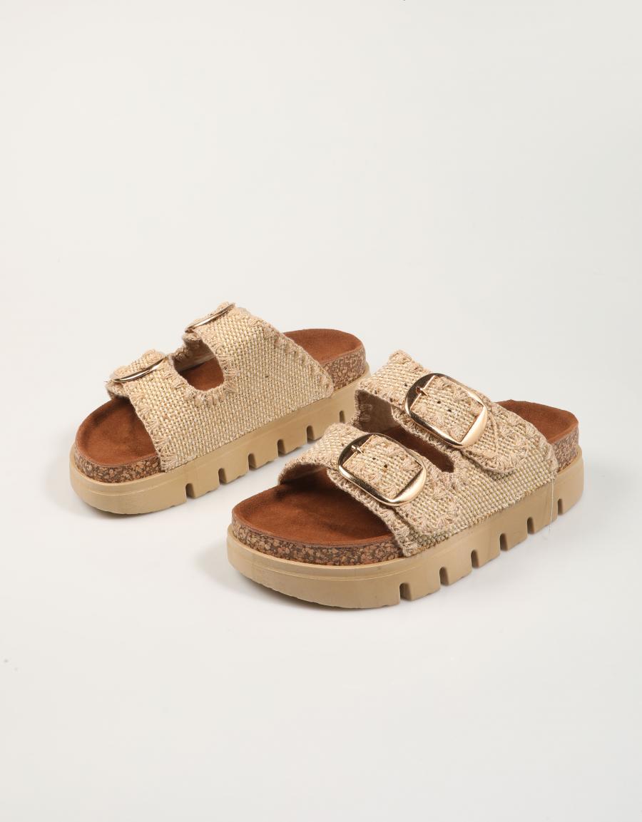 SANDALIAS STAY BIO TEJIDO CAMEL en color Cuero