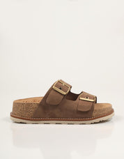 SANDALIAS YOKONO OCA 013 SERR LODO en color Marron