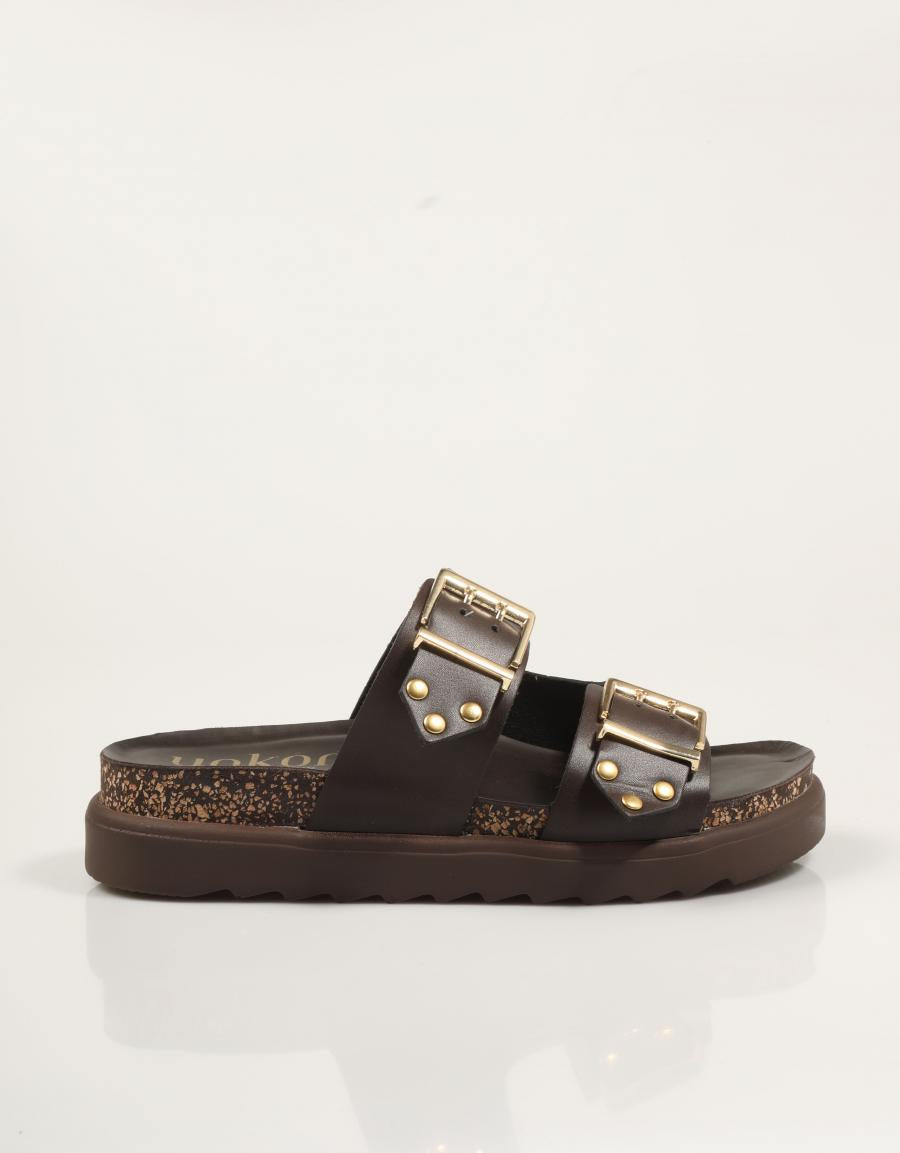 SANDALIAS YOKONO TUNEZ 262 ALASKA MARRON en color Marron