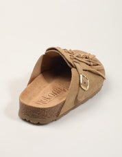 ZUECOS YOKONO ZUECO 260 SERR.MUSHROOM en color Beige