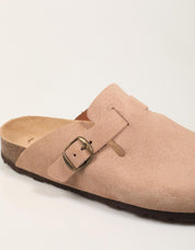 ZUECOS YOKONO ZUECO 599 SERR.PARDO en color Beige